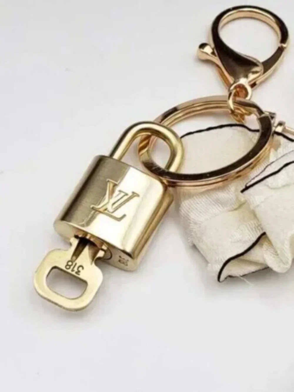 Louis Vuitton Gold Lock 🔒 Authentic LV Key + Unbranded Flower Baag Charm